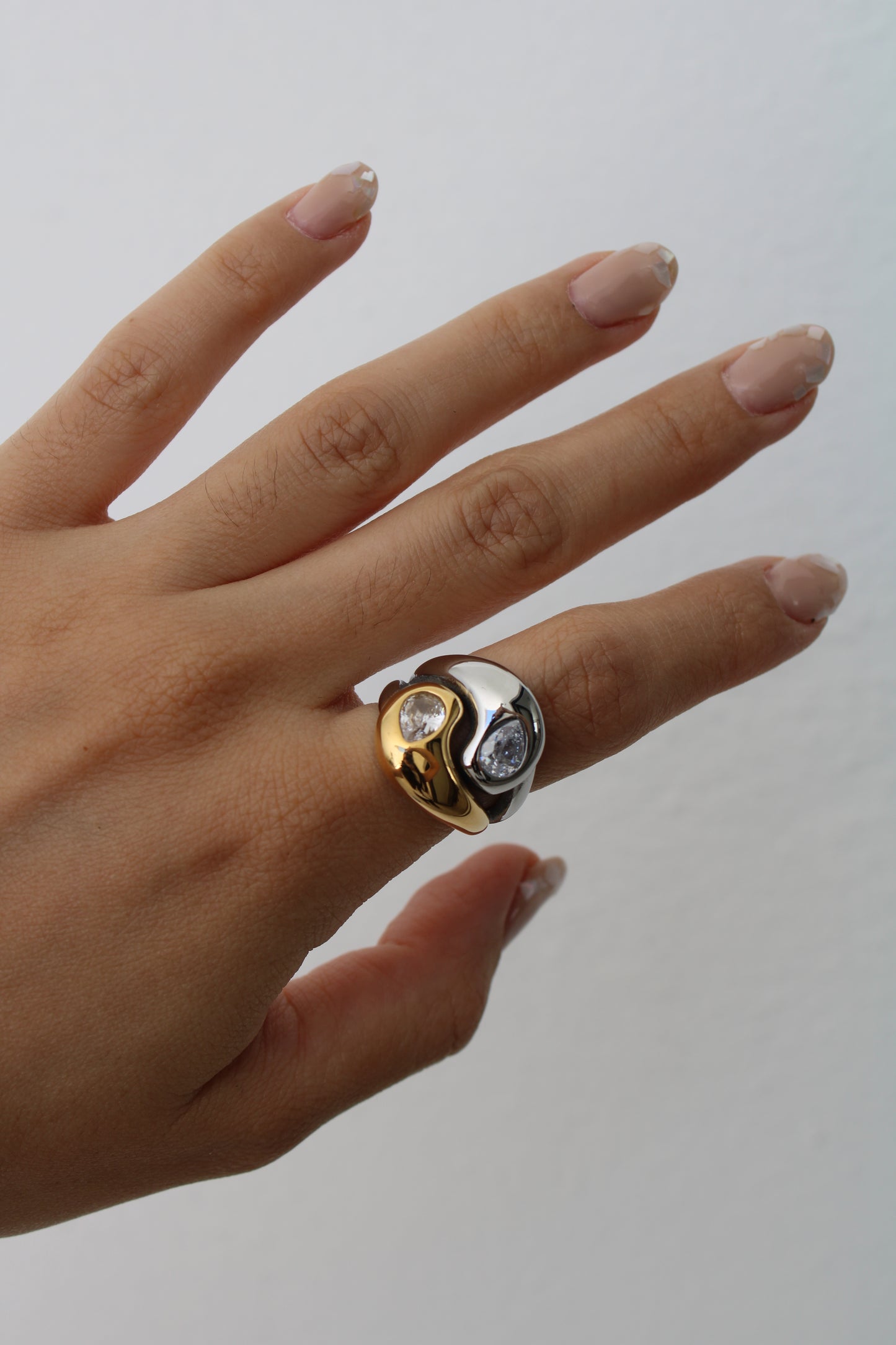 Anillo Mova