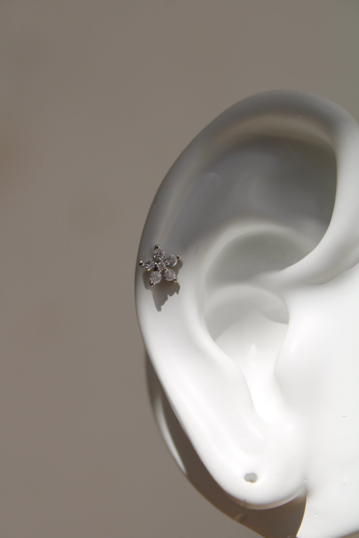 Pieza flor zirconia #74