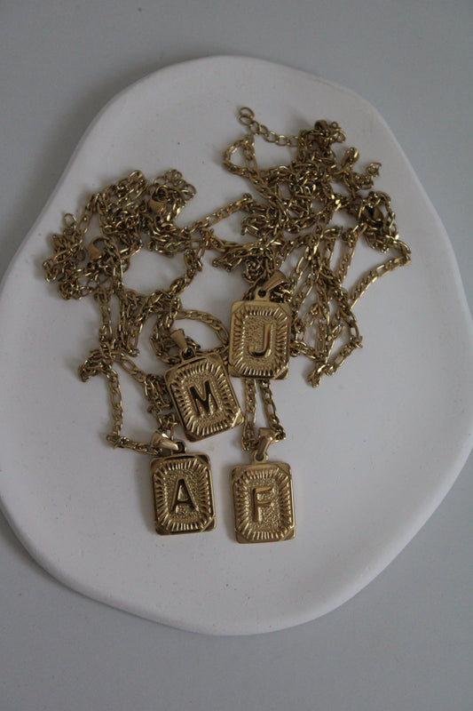 Collar Inicial Postal