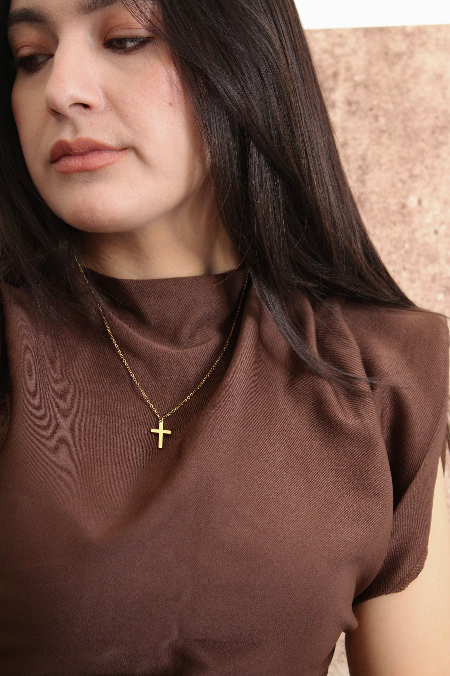 Collar Cruz pequeña