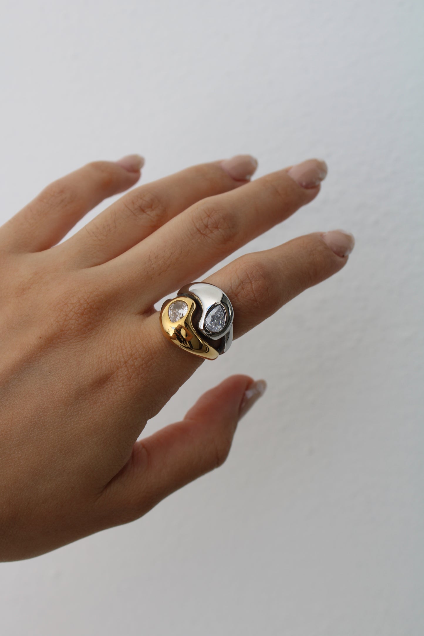 Anillo Mova