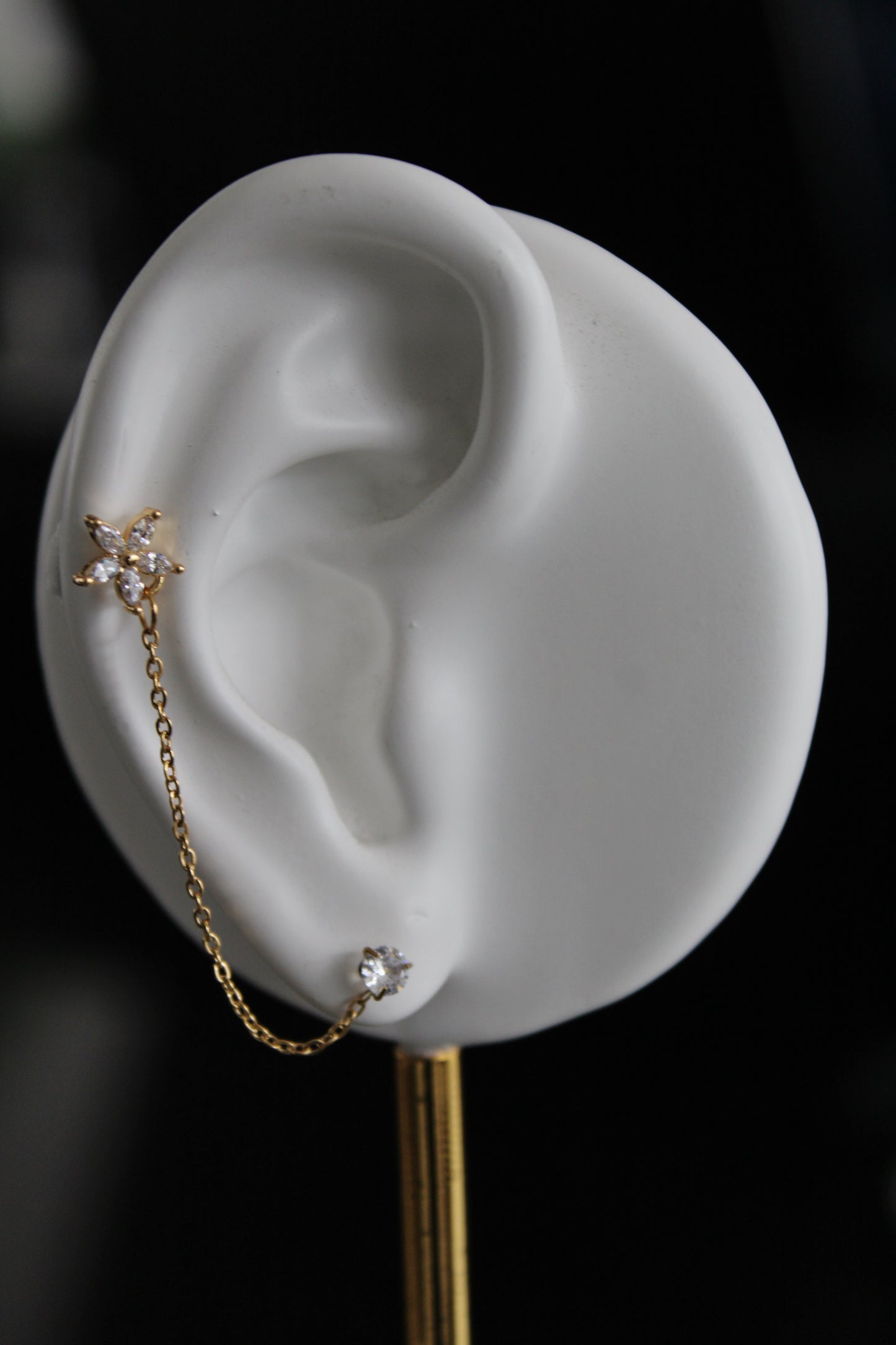 Piercing con cadena