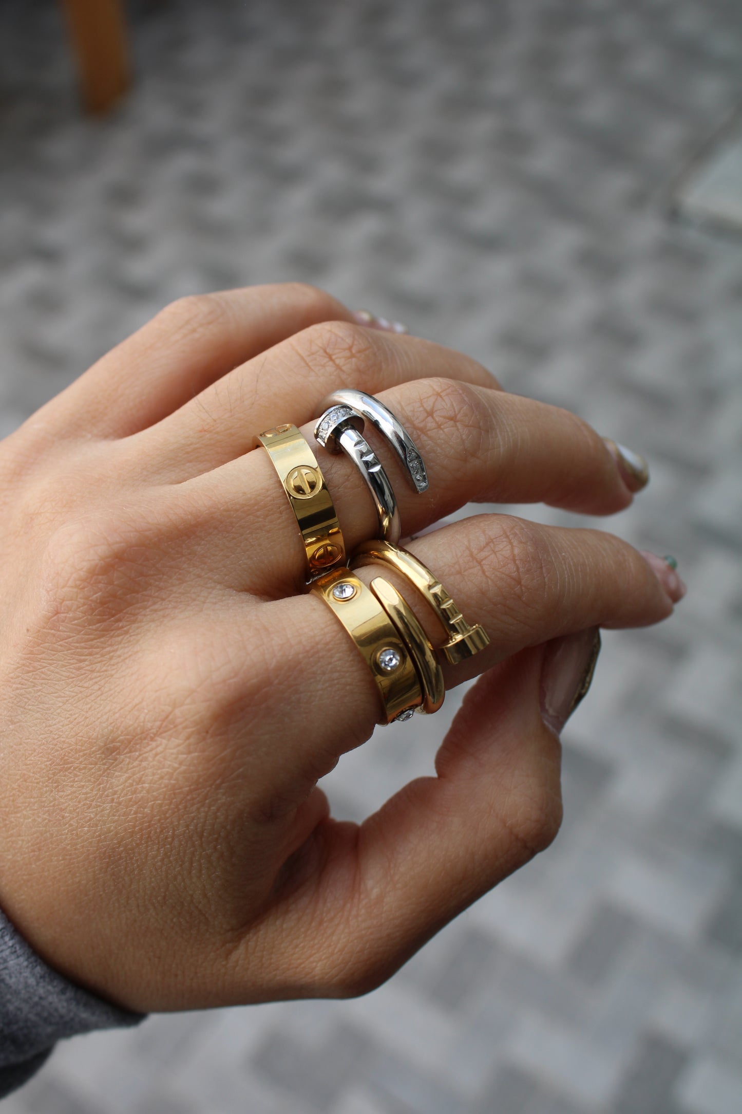 Anillo Carter