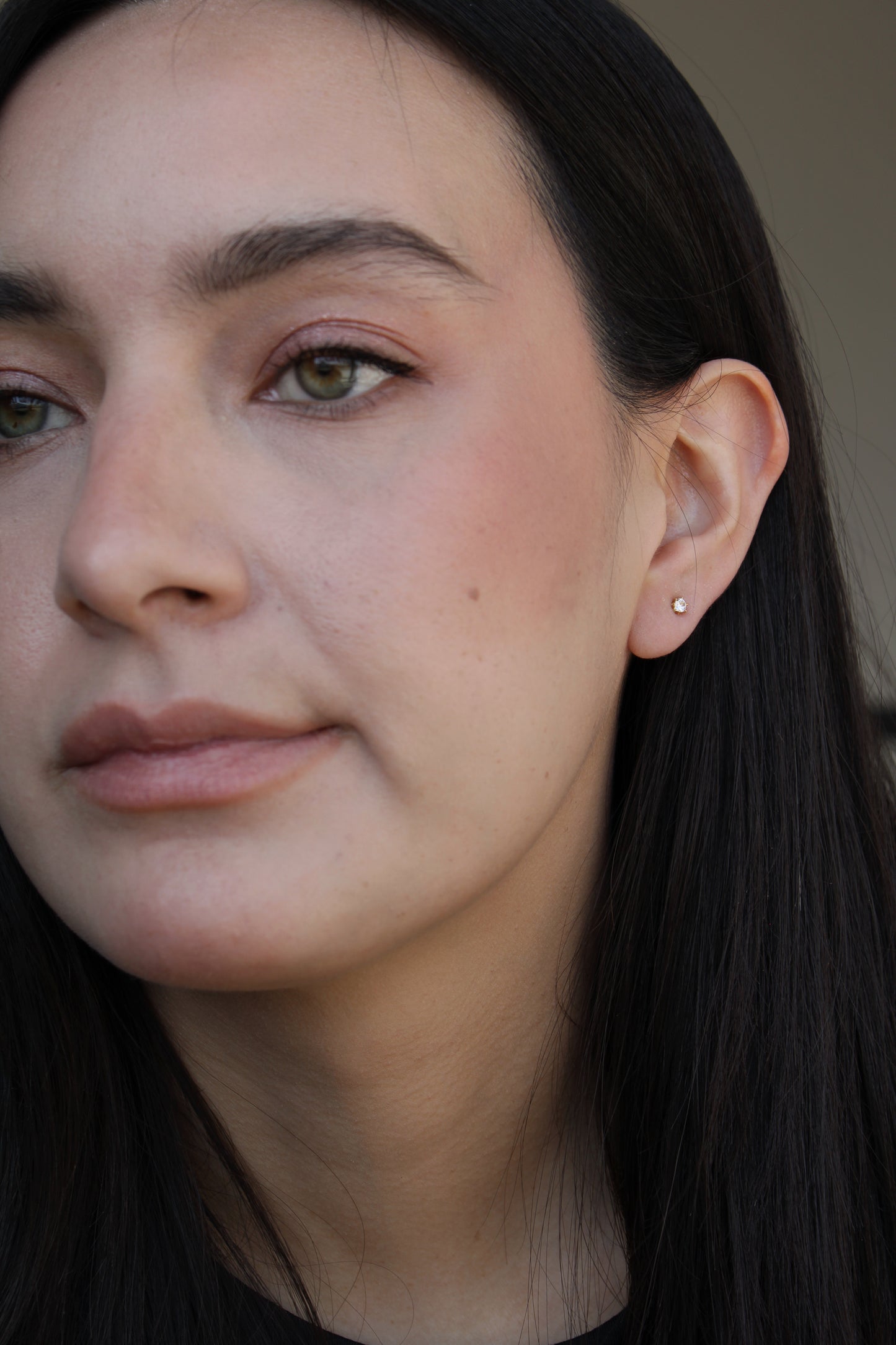 Broquel Shima (tipo stud)