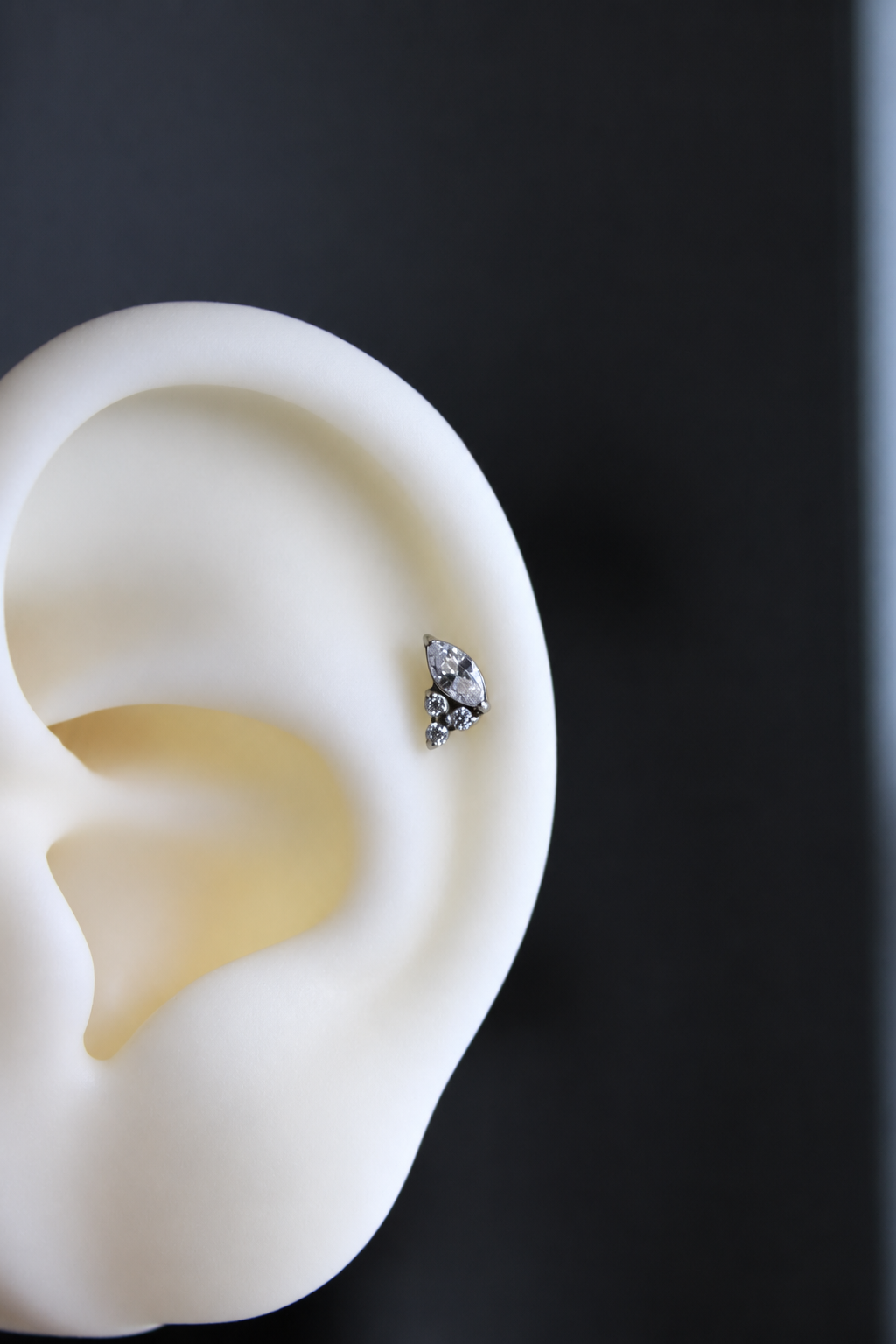 Piercing Titanio ASTM F136 (plata)