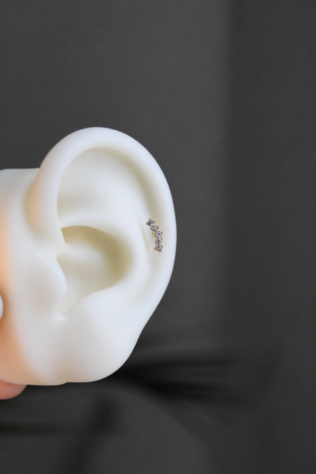 Piercing Titanio ASTM F136 (dorado)
