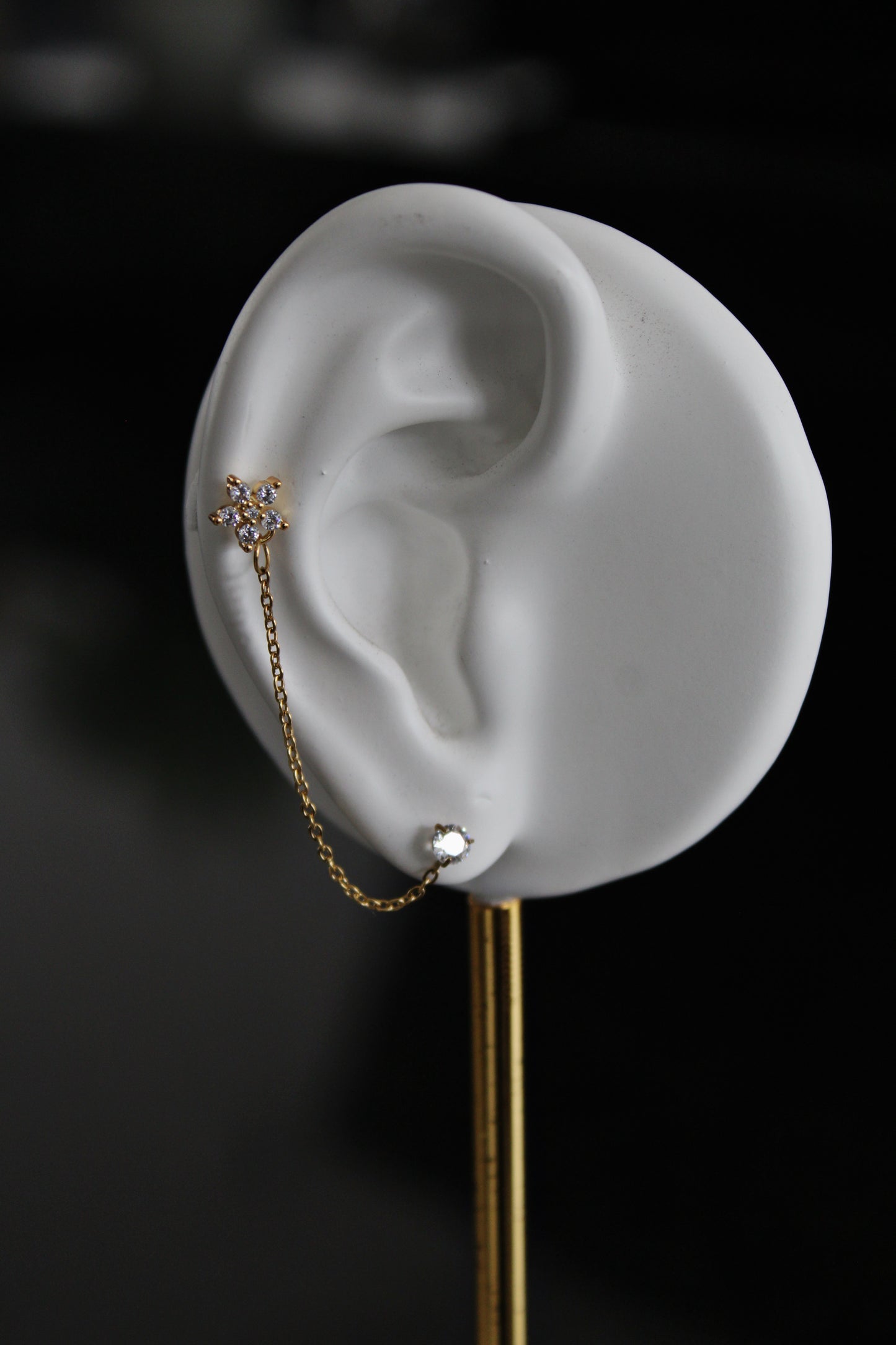 Piercing con cadena