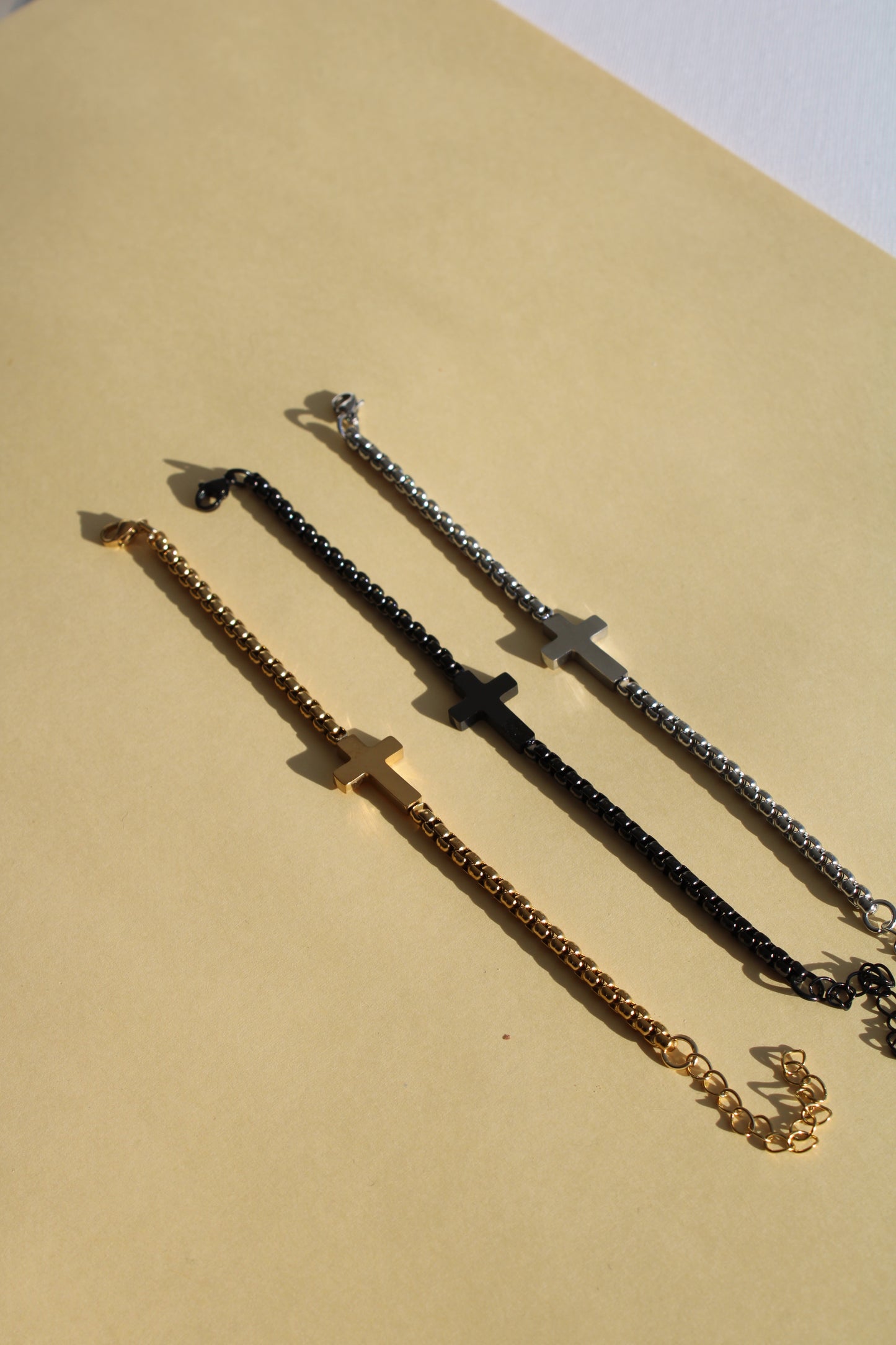 Brazalete cruz caballero